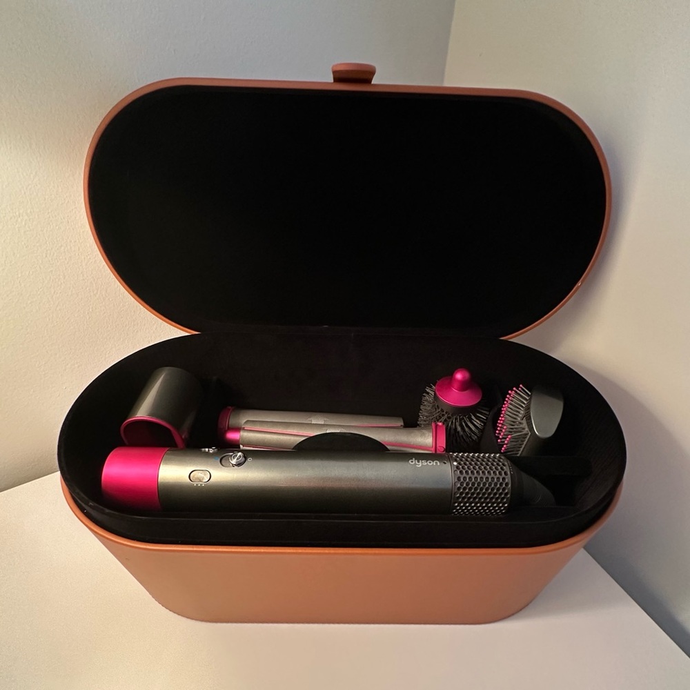 Dyson Hair Airwrap in Fuchsia
